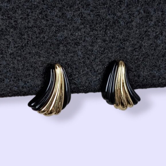 V. Avon "About Town Convertible Stud Earrings - Picture 5 of 8